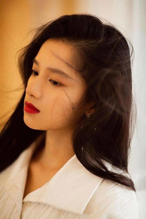 娱乐吃瓜张婧仪图片高清,娱乐吃瓜界新焦点